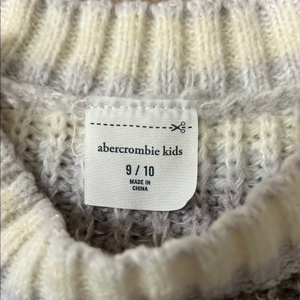Abercrombie Kids Girls Striped Knit Sweater Size 9/10 - Picture 2 of 4